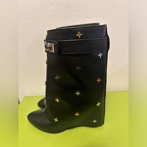 100% Authentic Shark Lock Ankle Boots with Metal Symbols